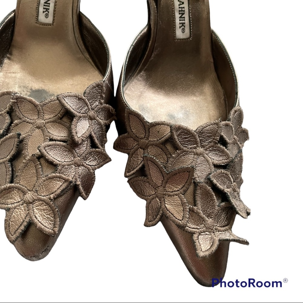 Manolo Blanik brown metallic pointed toe sling back high heels floral appliqués - Picture 8 of 9